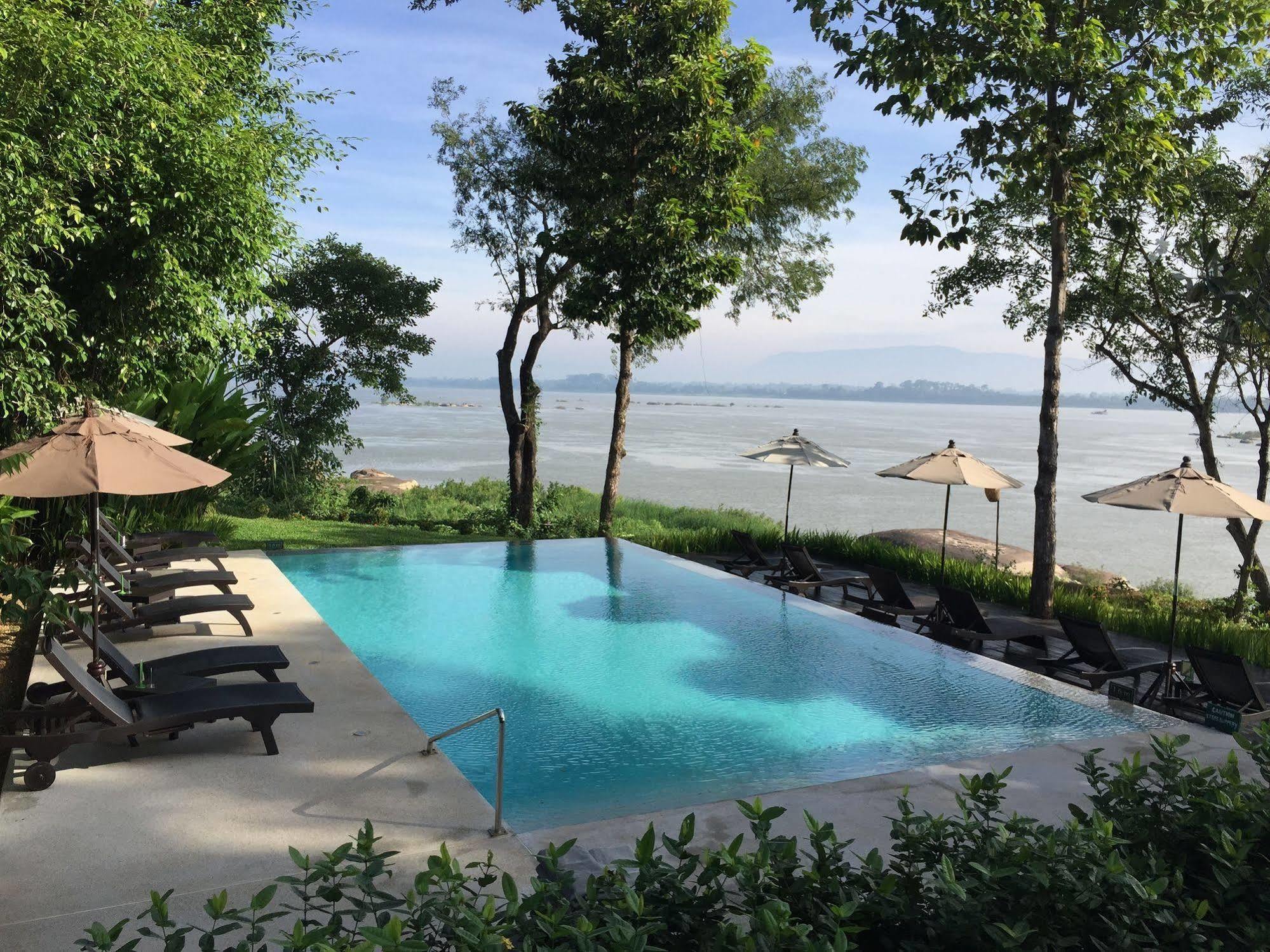 The River Resort Champasak Buitenkant foto