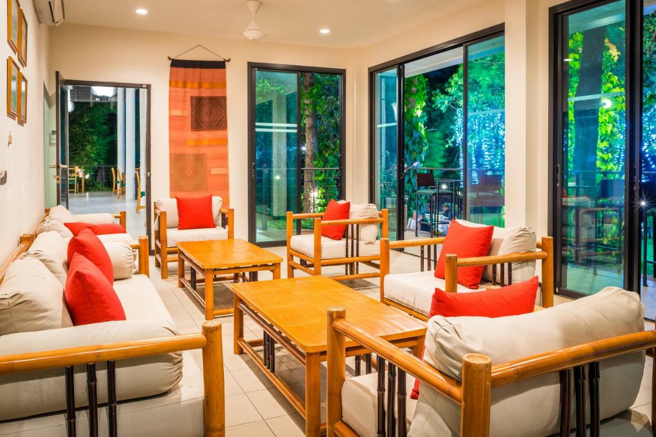 The River Resort Champasak Buitenkant foto